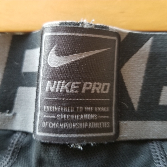 Nike | Pro Compression Leggings - Picture 3 of 8